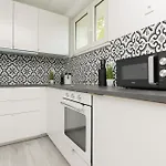 Elekcyjna With Balcony By Renters *