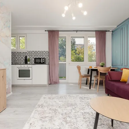 Elekcyjna With Balcony By Renters *