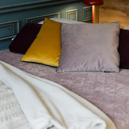 Elekcyjna With Balcony By Renters Апартаменты