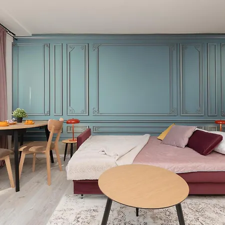 Appartement Elekcyjna With Balcony By Renters Warschau